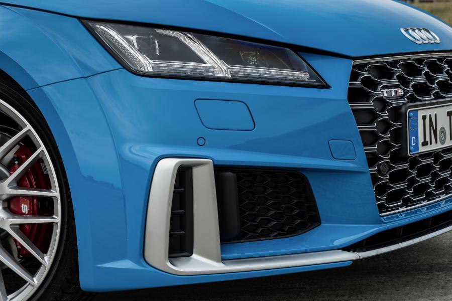 Детали интерьера Audi TTS Coupe (8S) 2018 года  (WW) (фото 173 из 254)